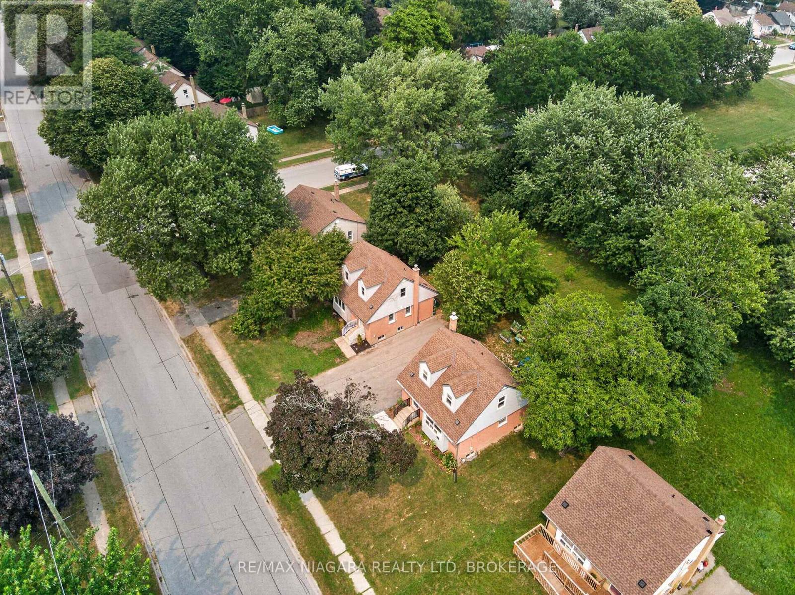 7072 DELL AVENUE - 6