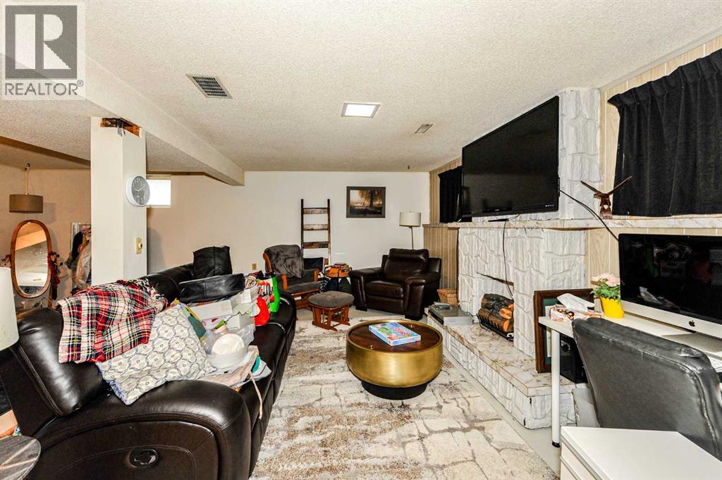 6314 44A Avenue - 28