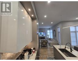 Office - 5 Norbury Crescent, Toronto, ON M1P0G3 Photo 8