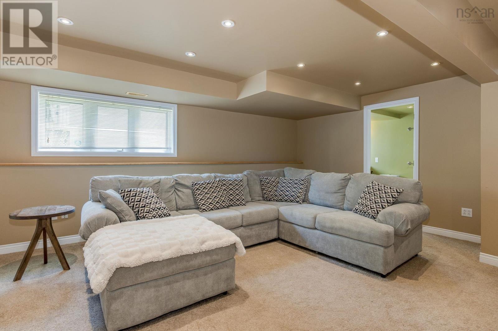 110 Rossing Drive - 26