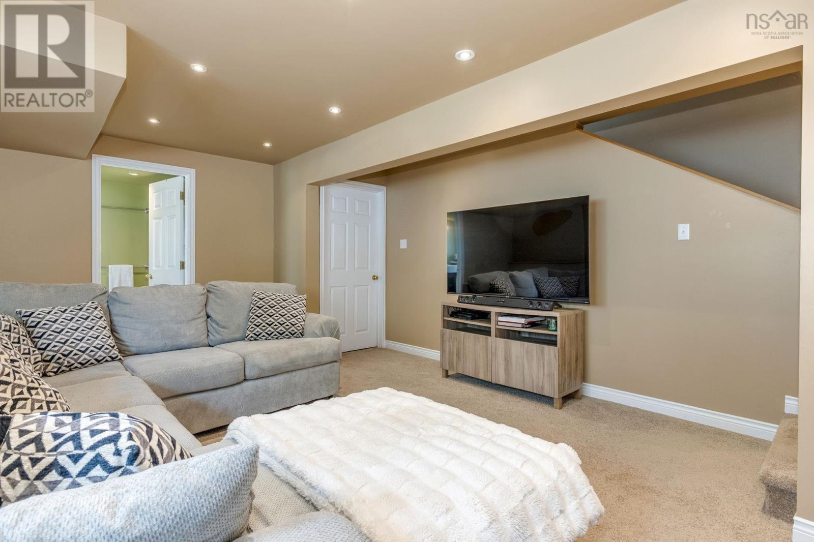110 Rossing Drive - 27