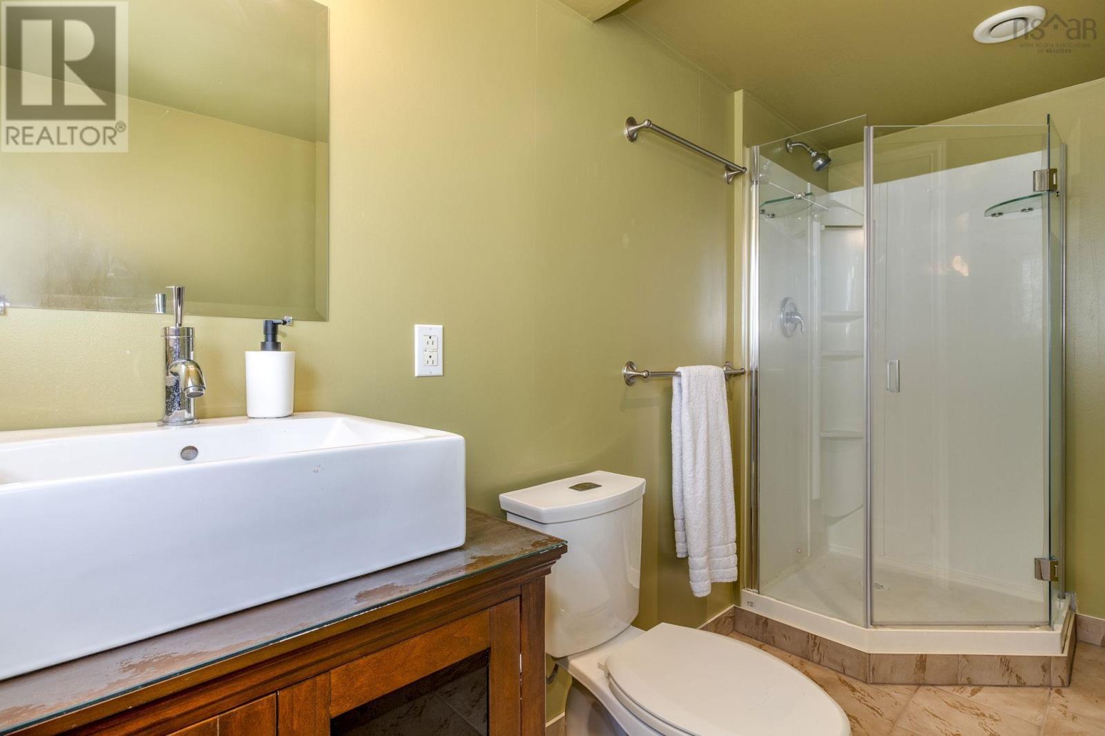 110 Rossing Drive - 29
