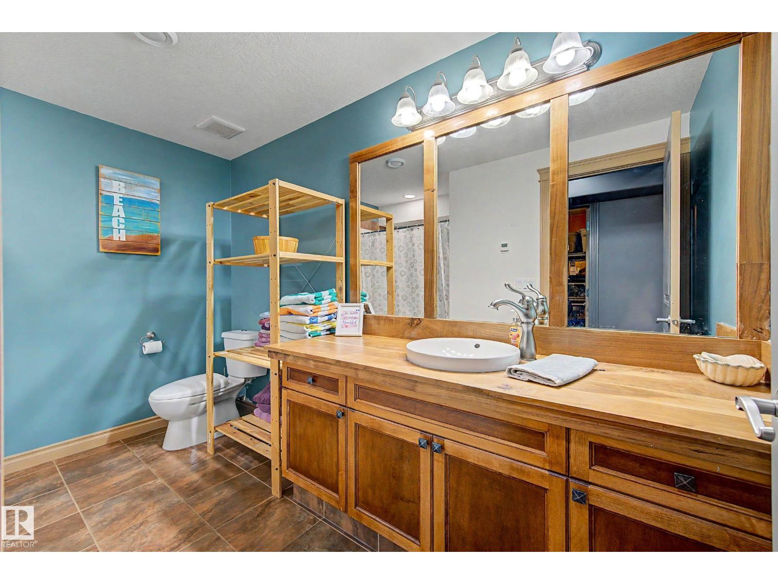 38 LONGVIEW PT - Image 40