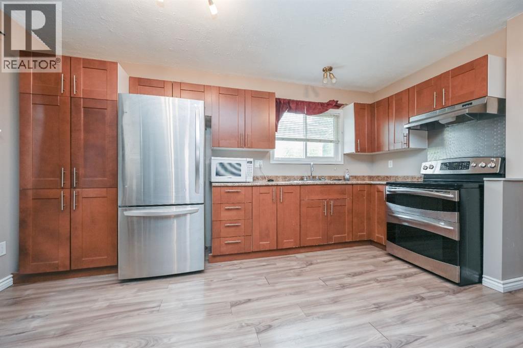 9918 70 Avenue - 4