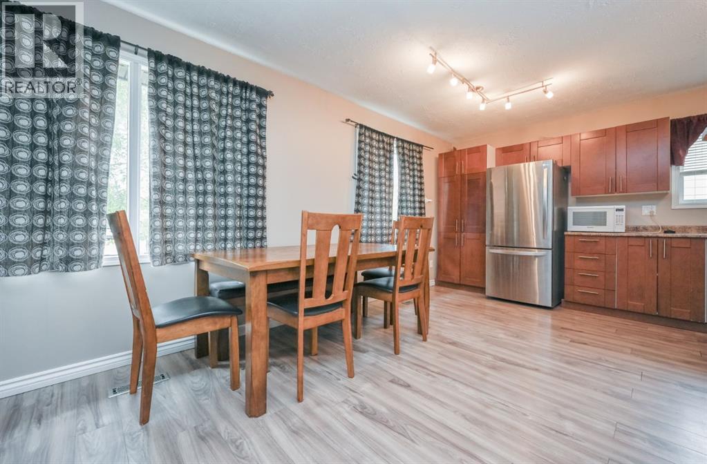 9918 70 Avenue - 7