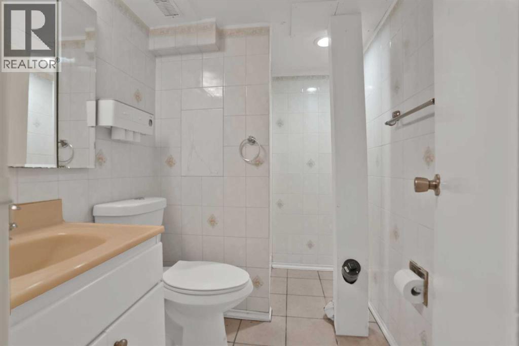 10315 8 Street SW - 13