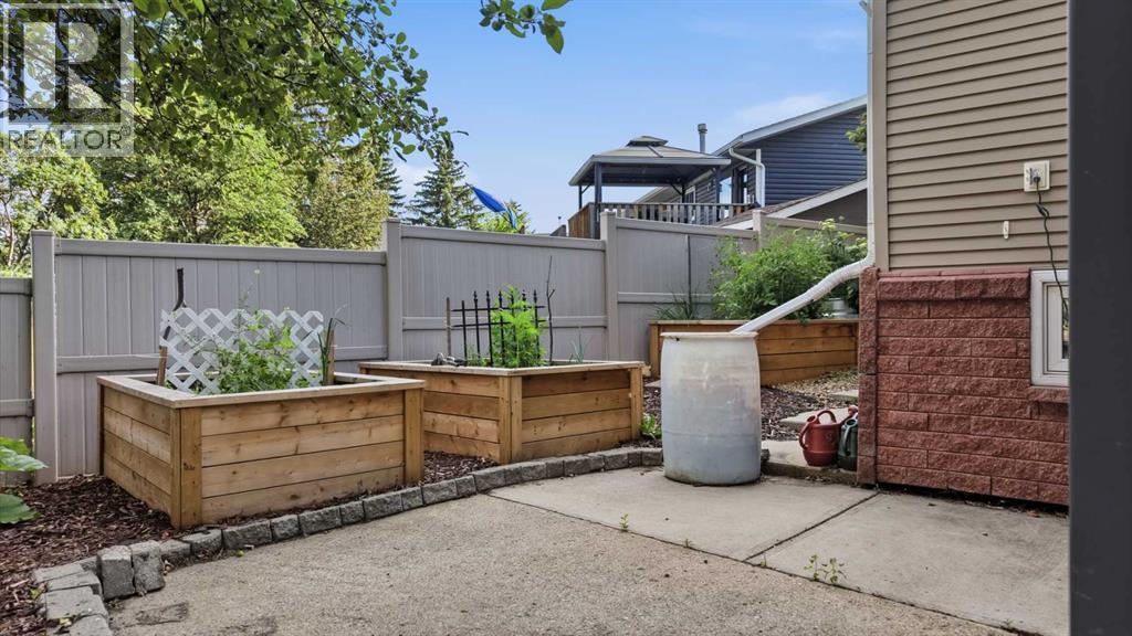 31 Willow Crescent - 35