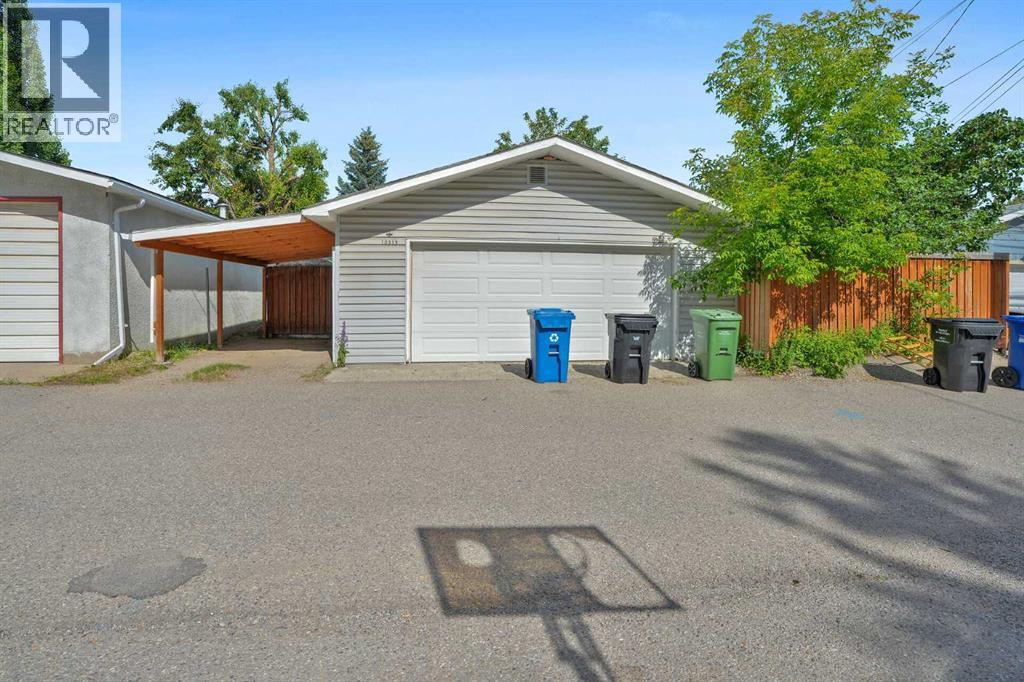 10315 8 Street SW - 49