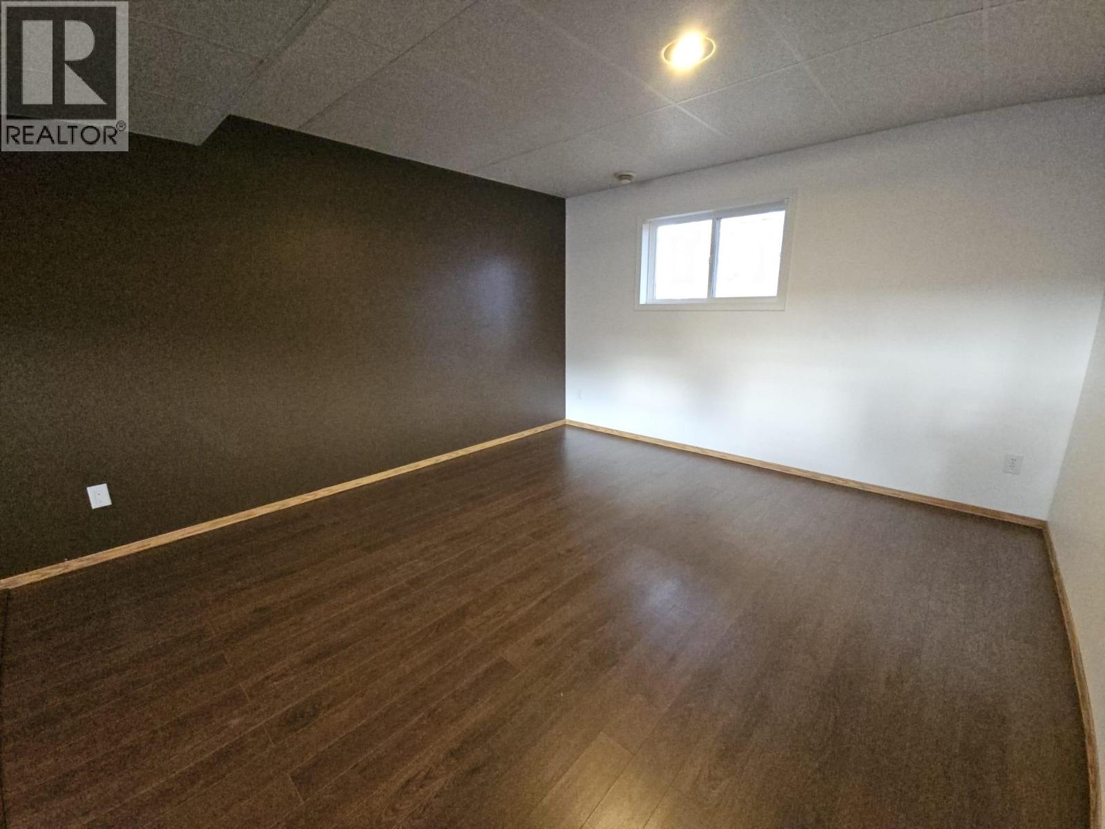 4013 52 Avenue NE - 42
