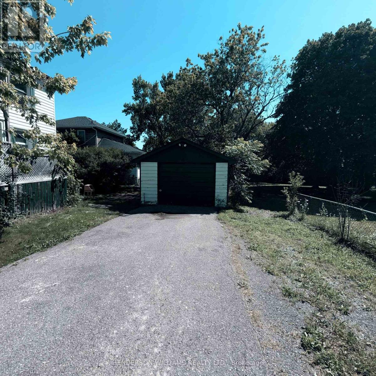 105 PINE STREET - 21