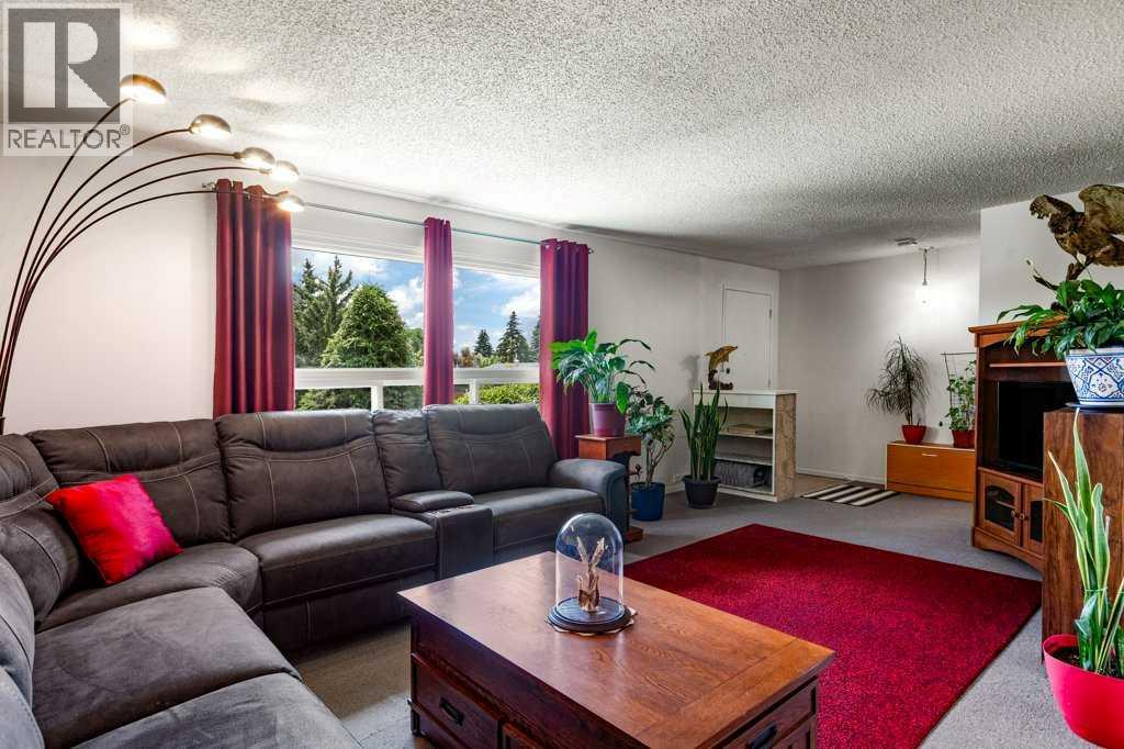 39 Maryvale Crescent NE - Image 4