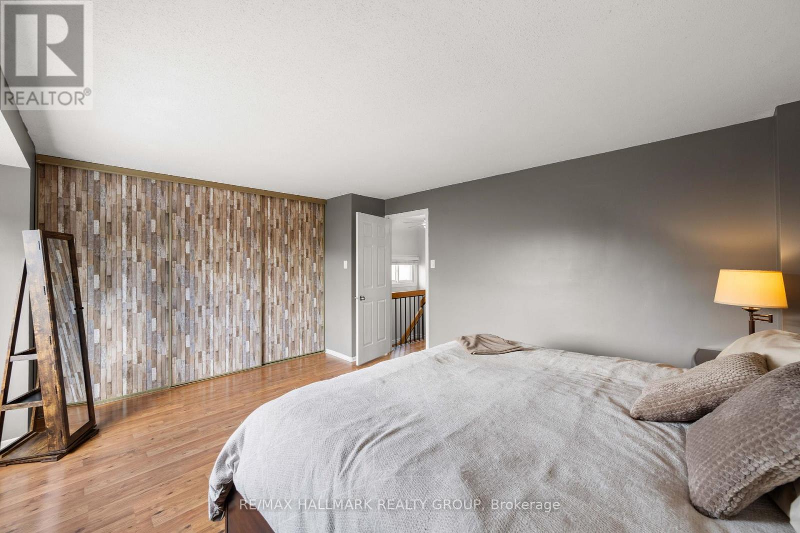 1791 LAMOUREUX DRIVE - 18