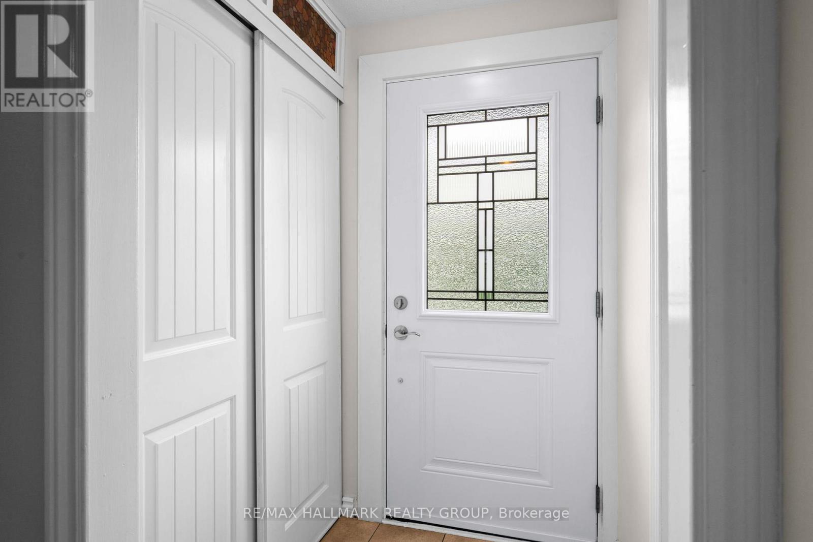 1791 LAMOUREUX DRIVE - 3