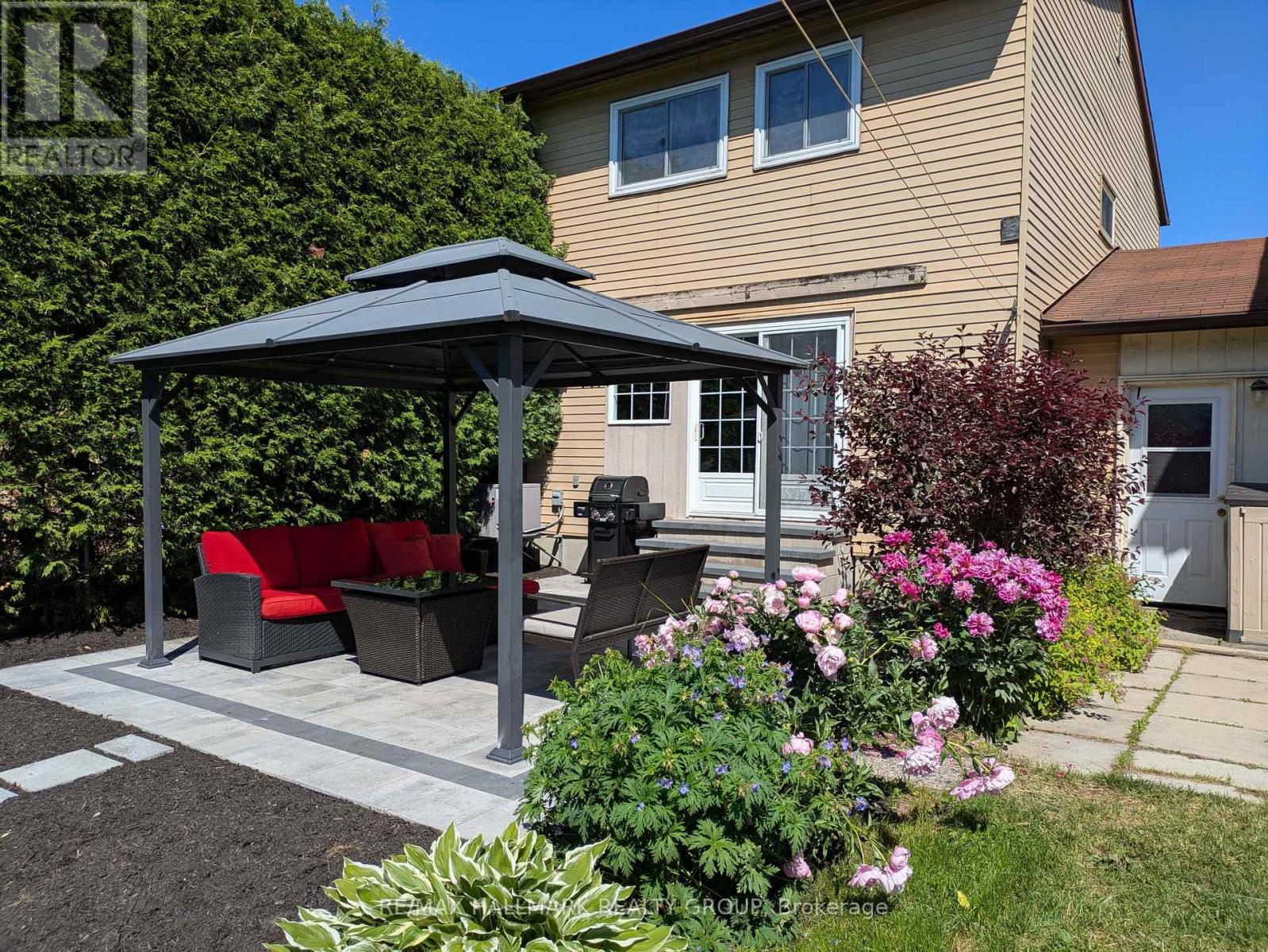 1791 LAMOUREUX DRIVE - 32