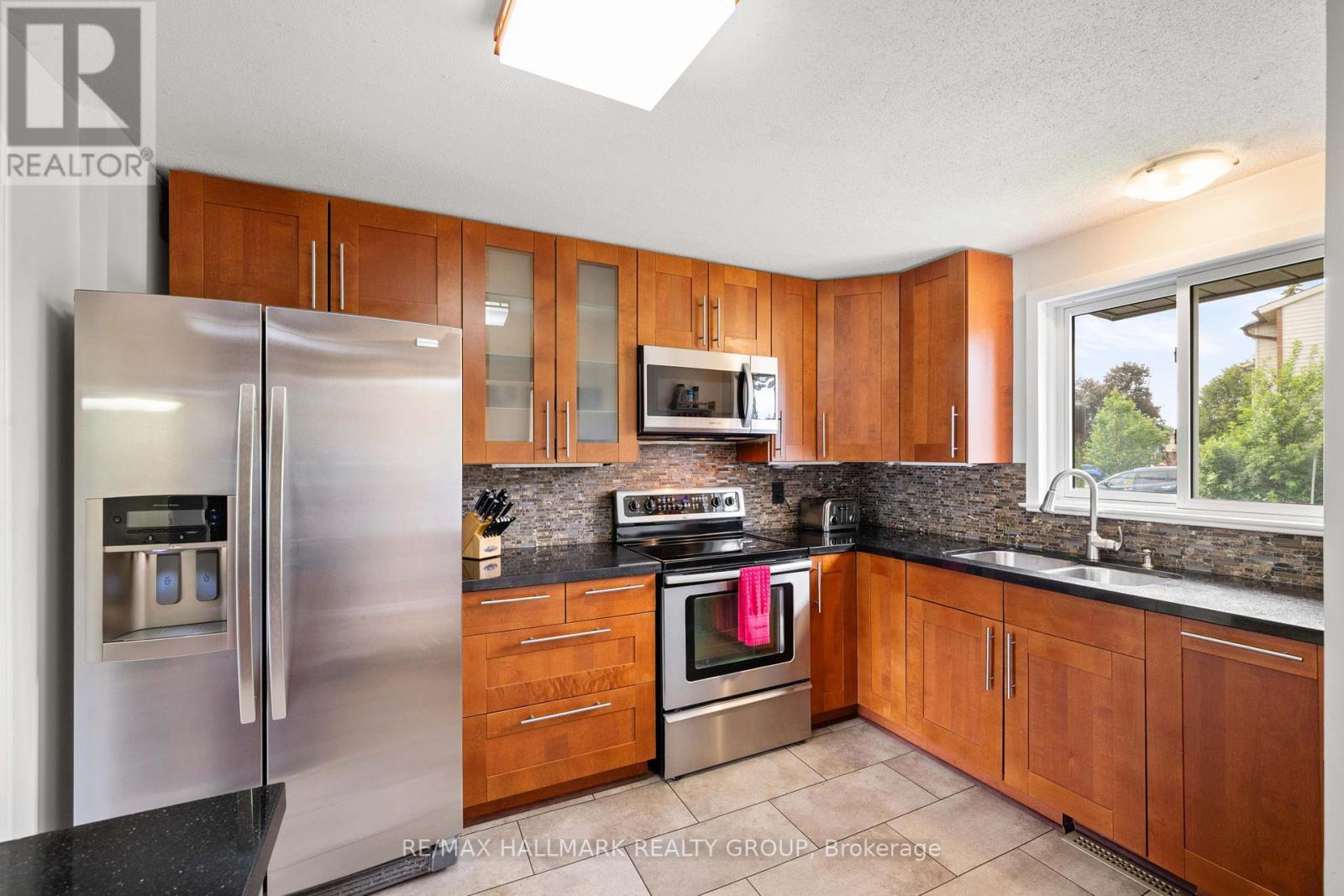 1791 LAMOUREUX DRIVE - 6