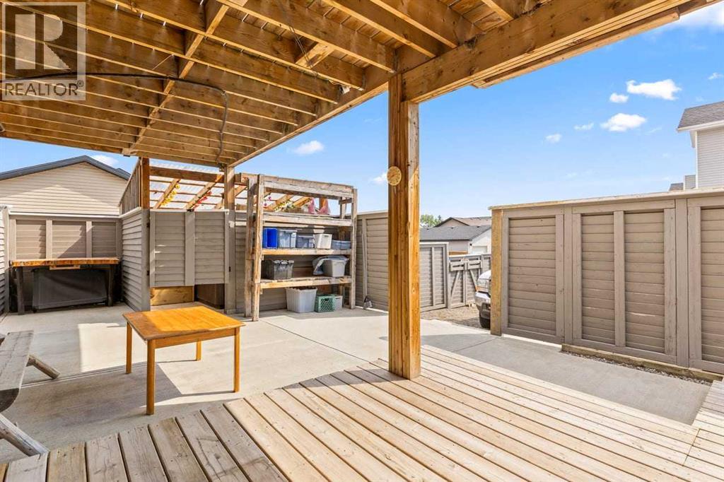 317 McLeod Crescent - 39