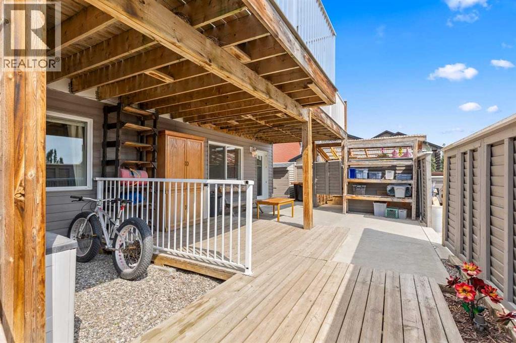 317 McLeod Crescent - 38