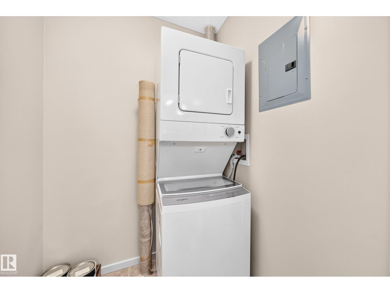 #408 508 Albany WY NW NW - 30