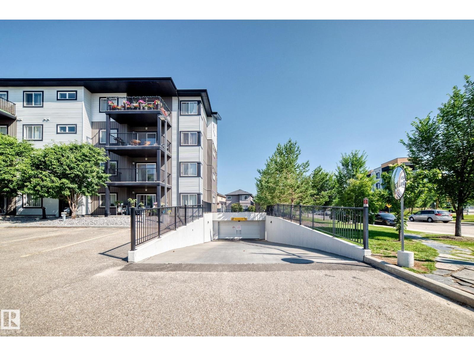 #408 508 Albany WY NW NW - 39