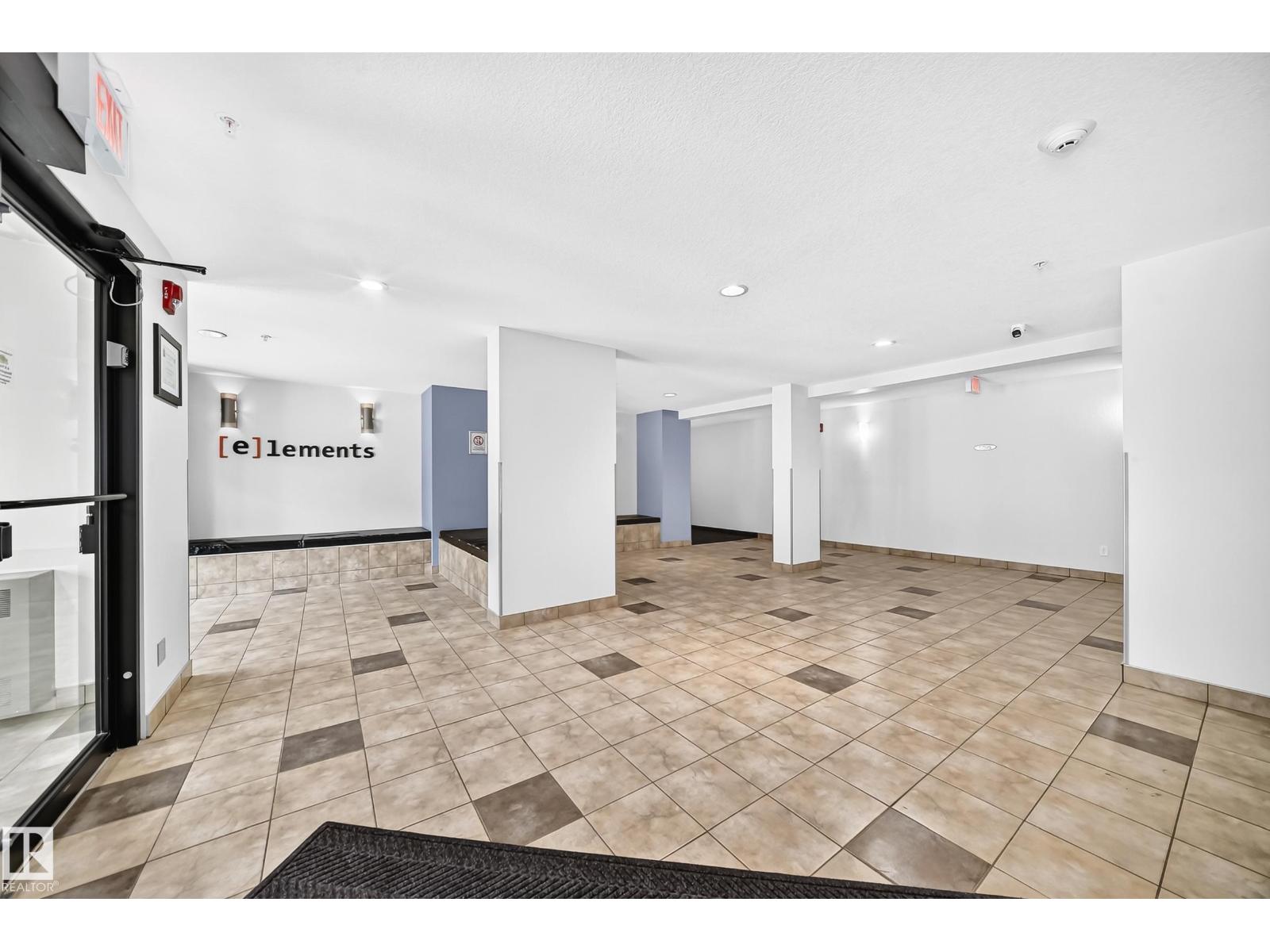 #408 508 Albany WY NW NW - 49