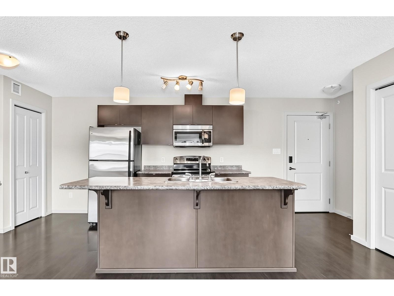 #408 508 Albany WY NW NW - 8