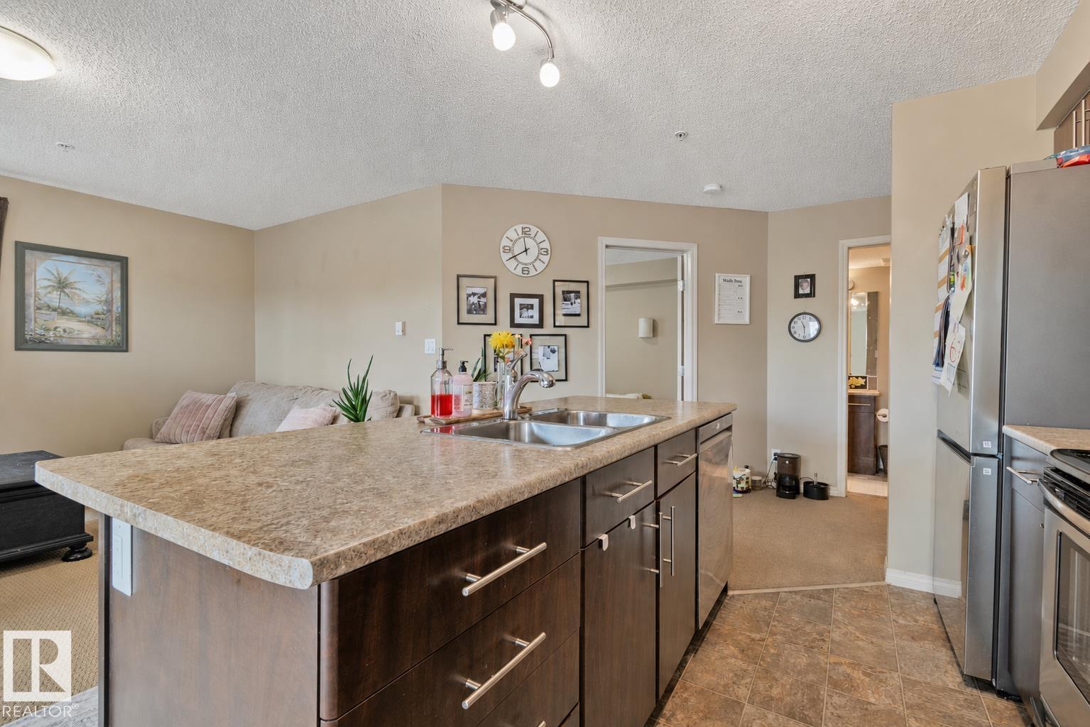 #206 103 Ambleside DR SW - 6