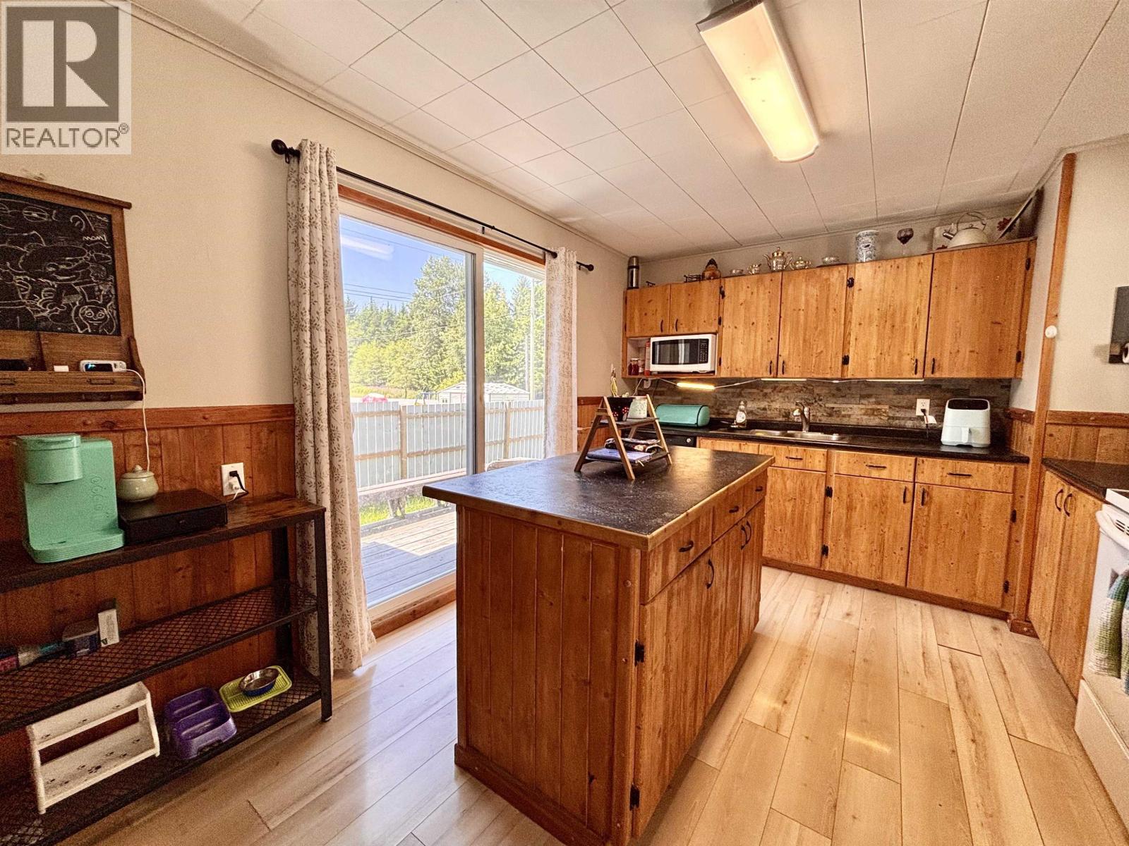 75 FINCH STREET - 4