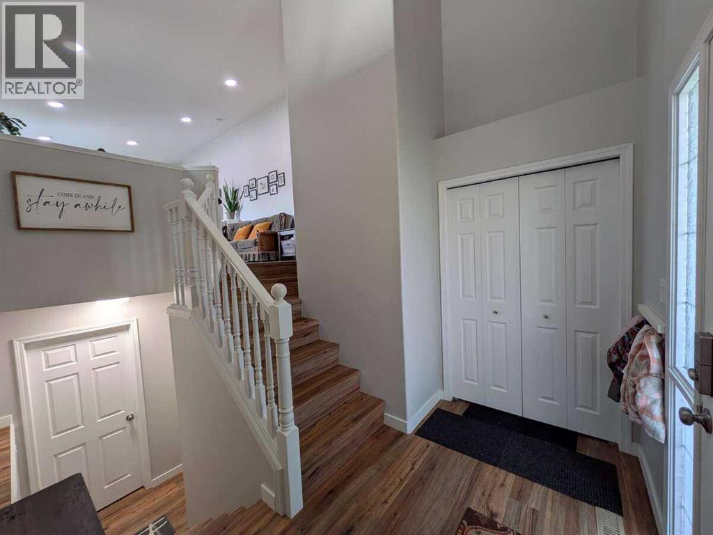 292 Lancaster Drive - 2