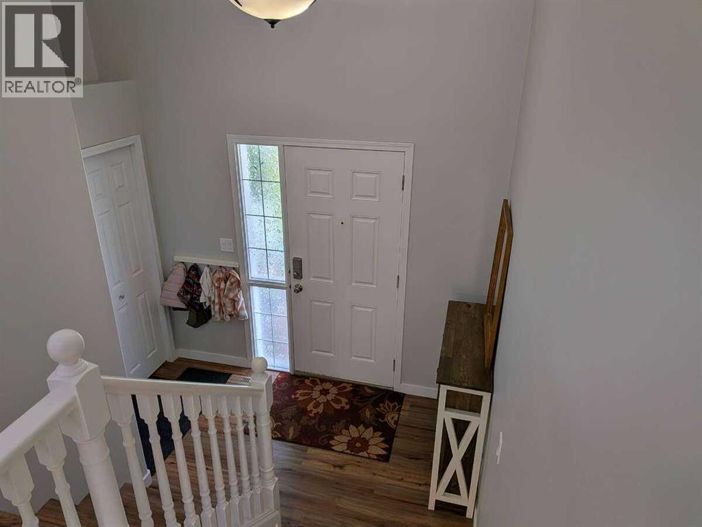 292 Lancaster Drive - 3