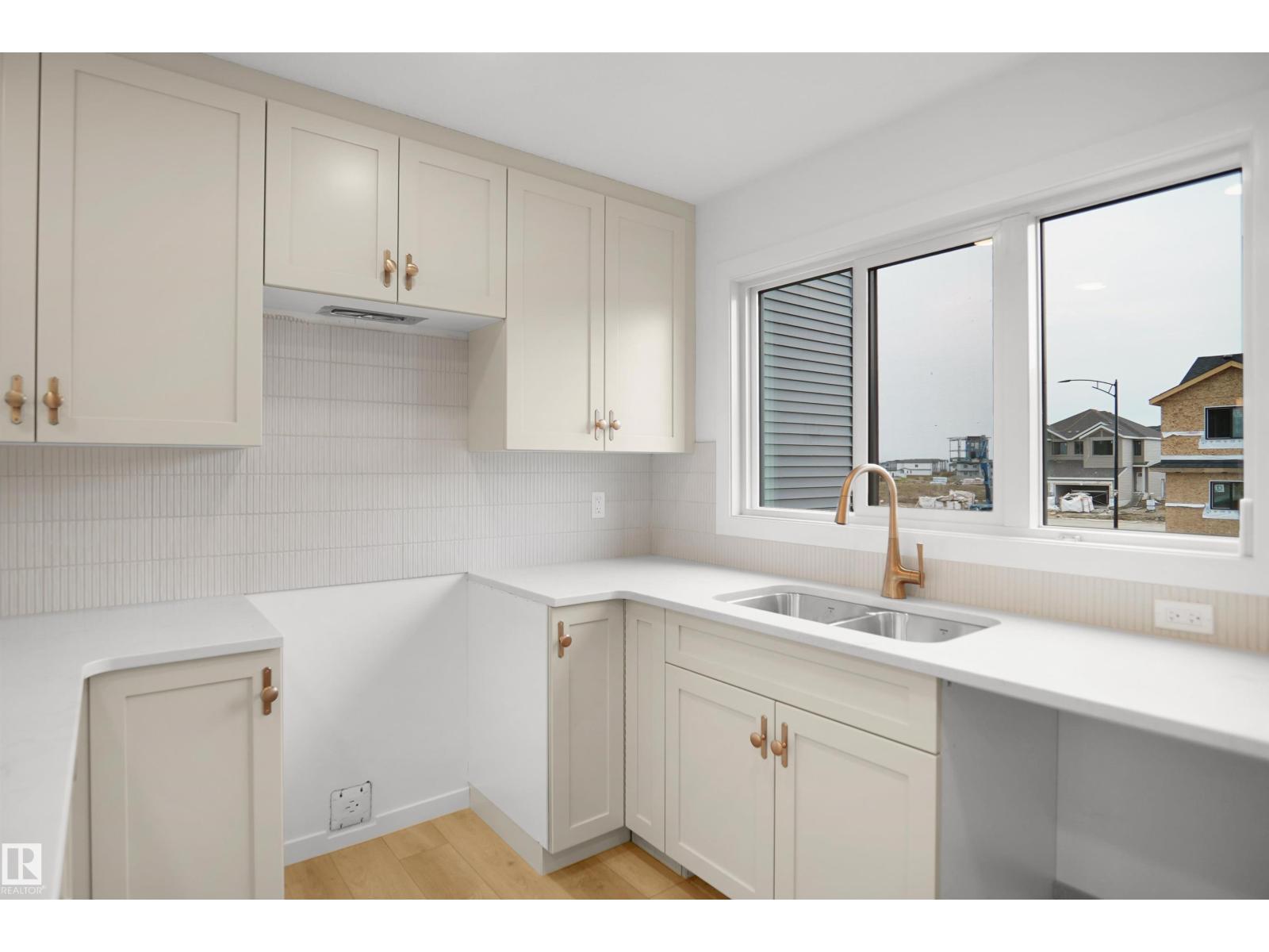 1312 9 ST NW - 12