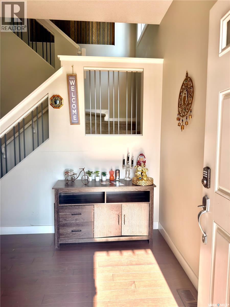539 Secord MANOR - Image 5