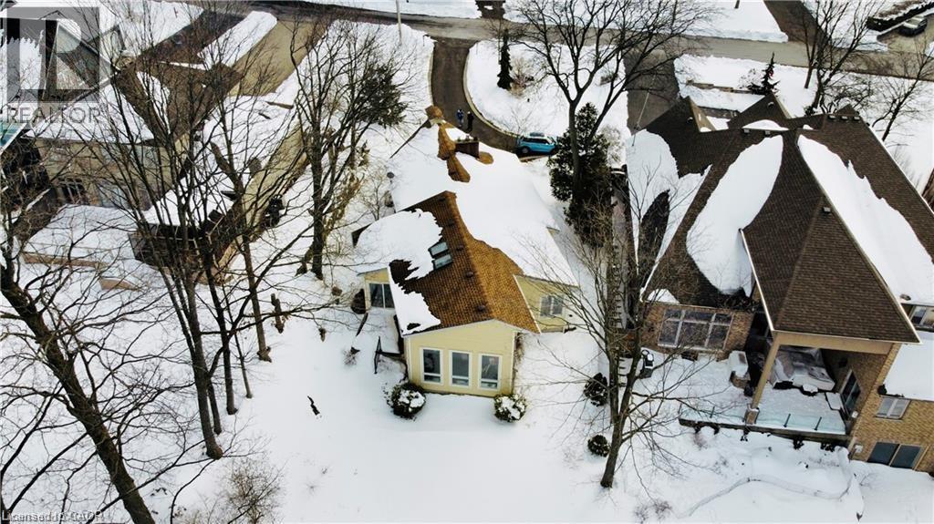 919 MONTGOMERY Drive - 20