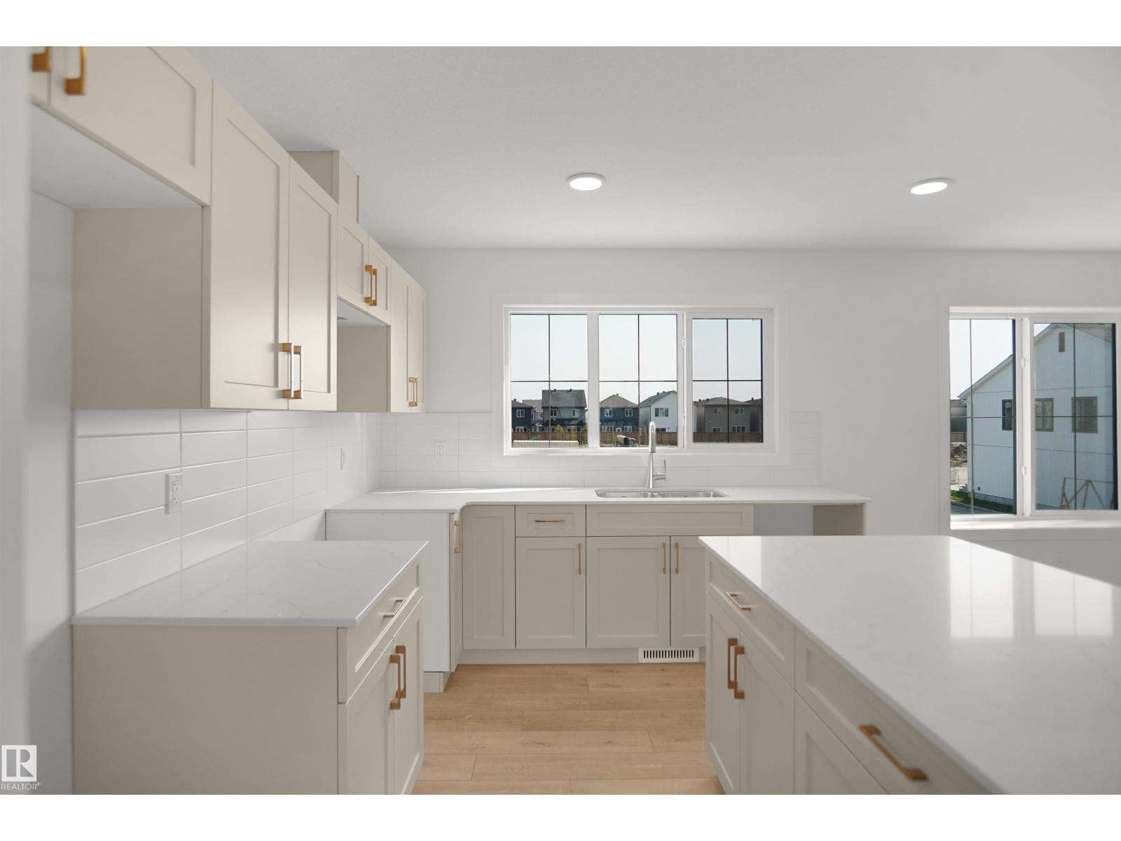 #62 17319 5 ST NE - 10