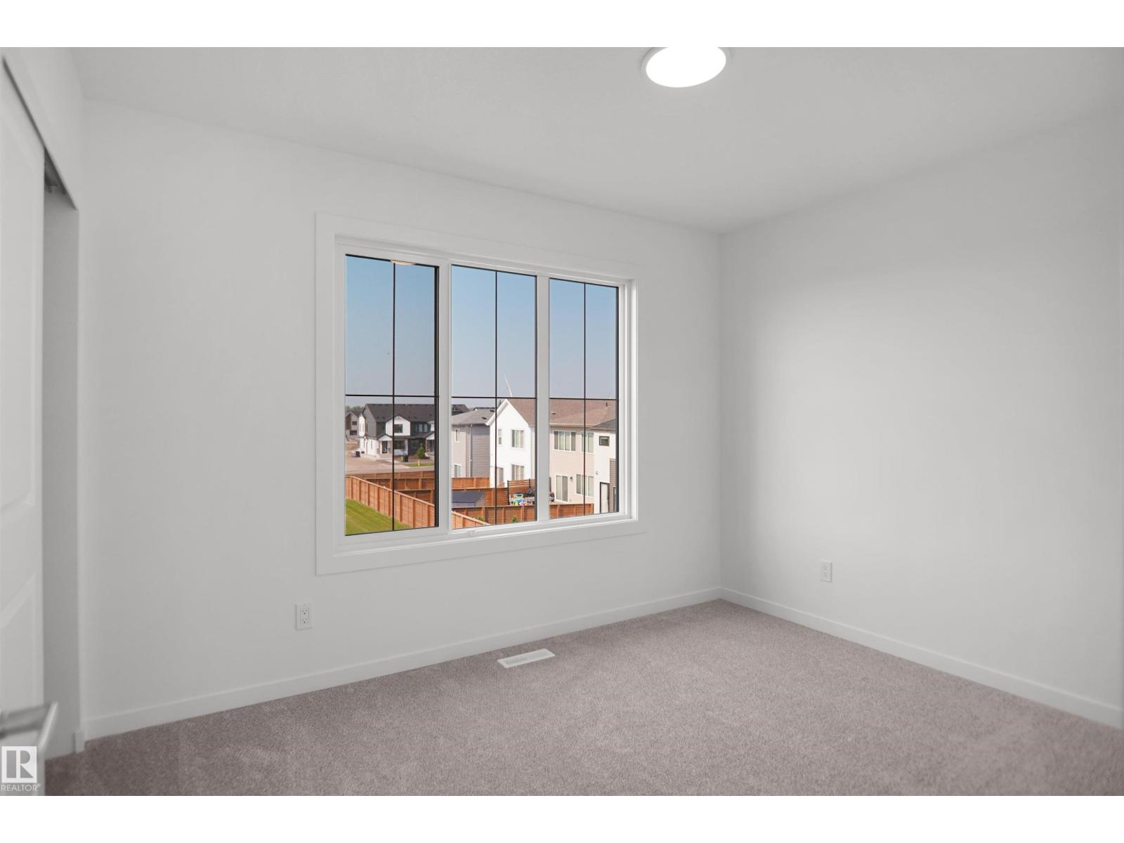 #62 17319 5 ST NE - 19