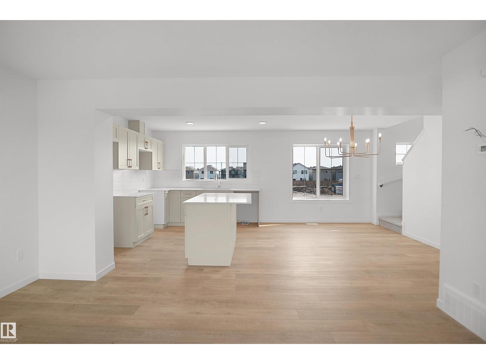 #62 17319 5 ST NE - 6