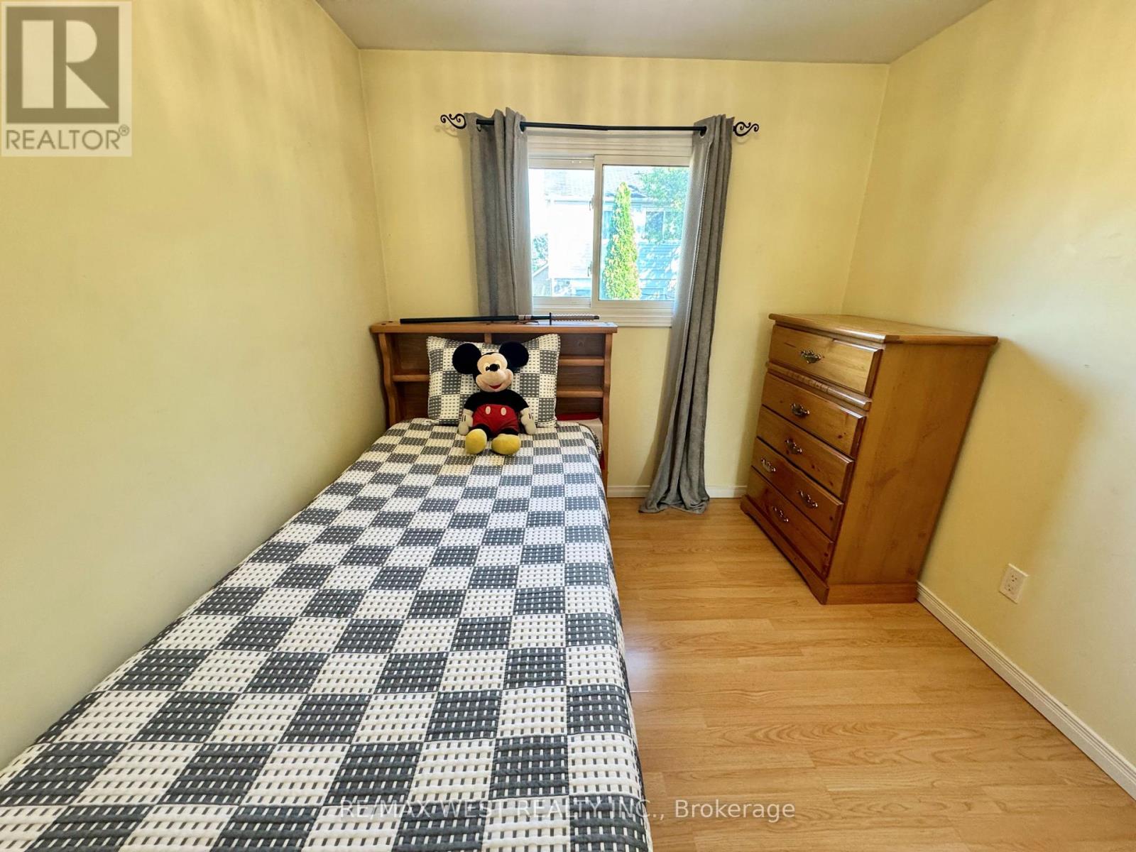 40 MAPLEHURST SQUARE - 29