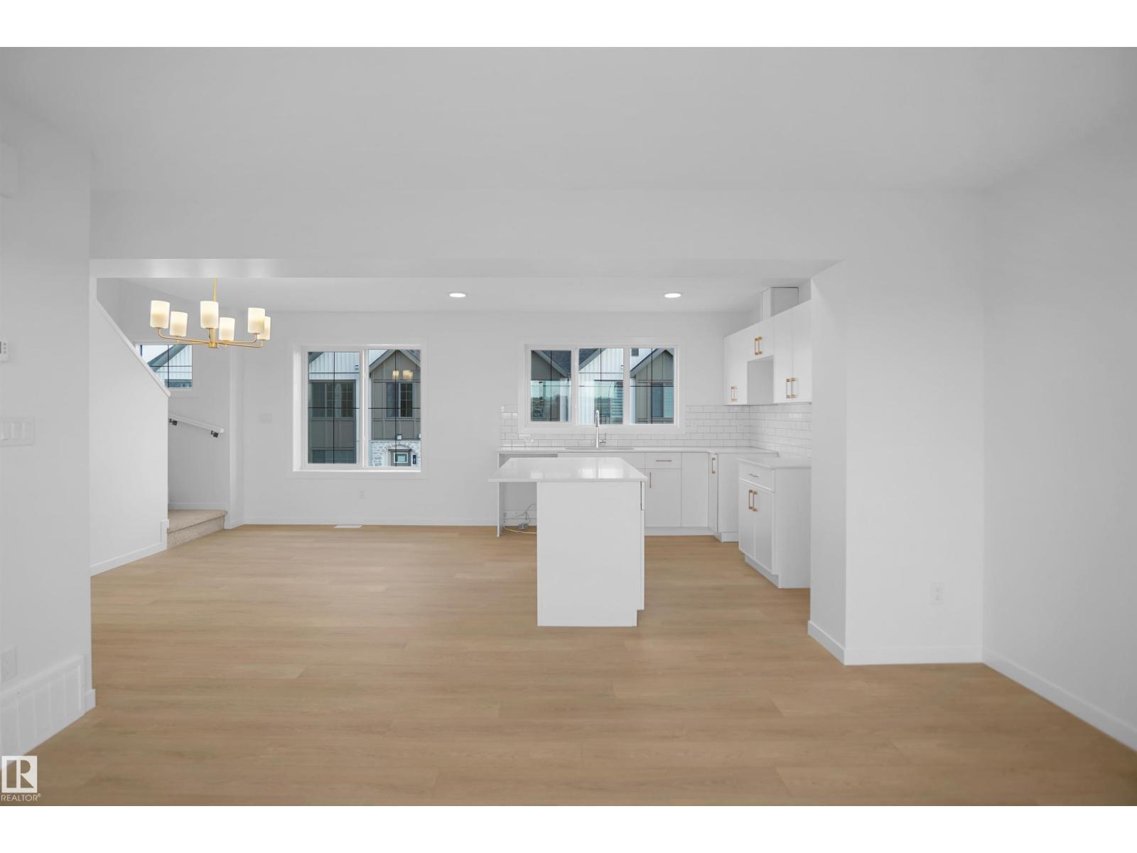 #71 17319 5 ST NE - 8