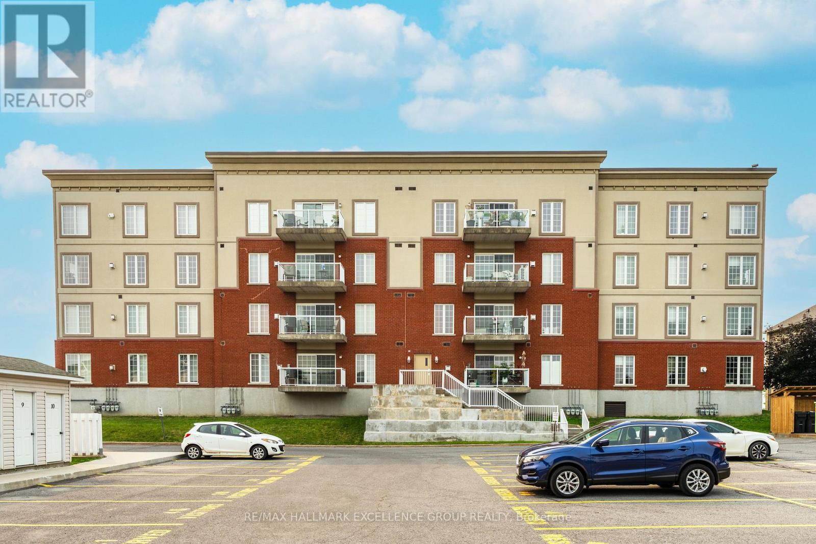 #406 2921 LAURIER STREET - 37