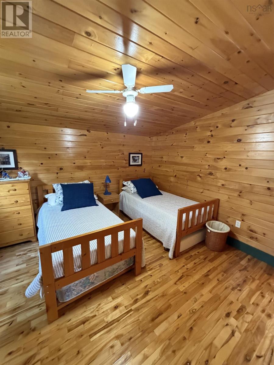 31 MacDonald Beach Road B2G 2L2 - 28