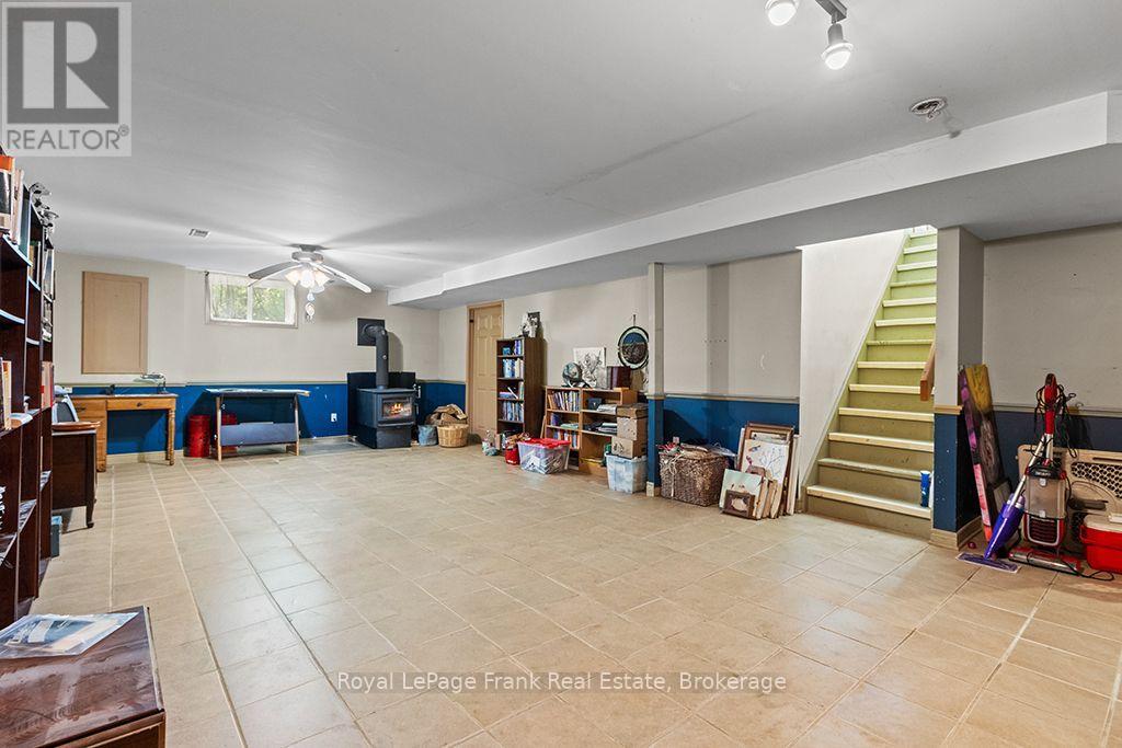 720472 20 SIDE ROAD - 26