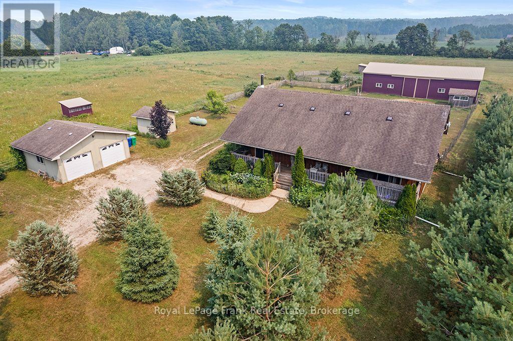 720472 20 SIDE ROAD - 3