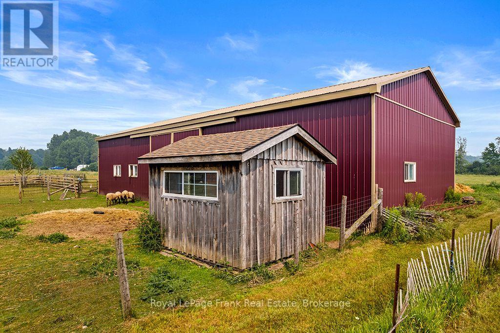 720472 20 SIDE ROAD - 35