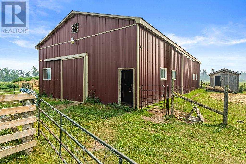 720472 20 SIDE ROAD - 37