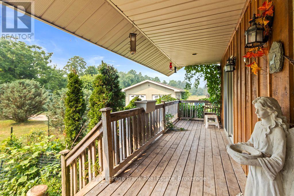 720472 20 SIDE ROAD - 8