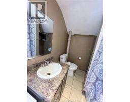 100 Joseph Street, Chatham, ON N7L3G9 Photo 11