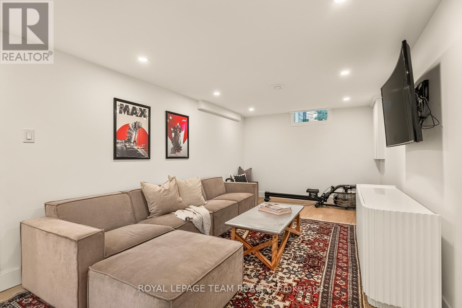 120 RIVERDALE AVENUE - 22