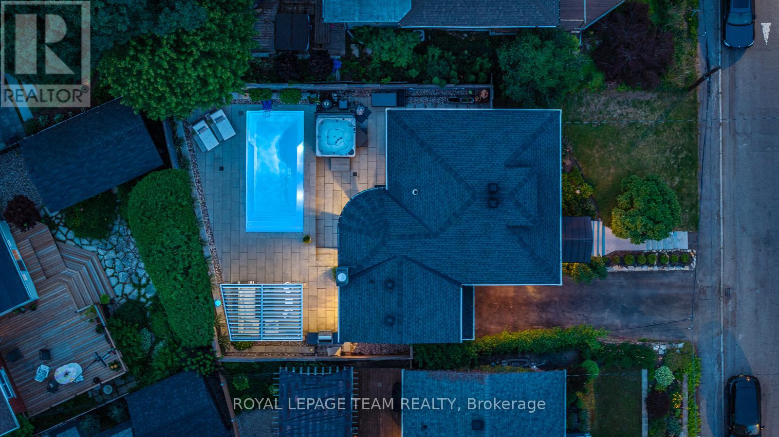 120 RIVERDALE AVENUE - 31
