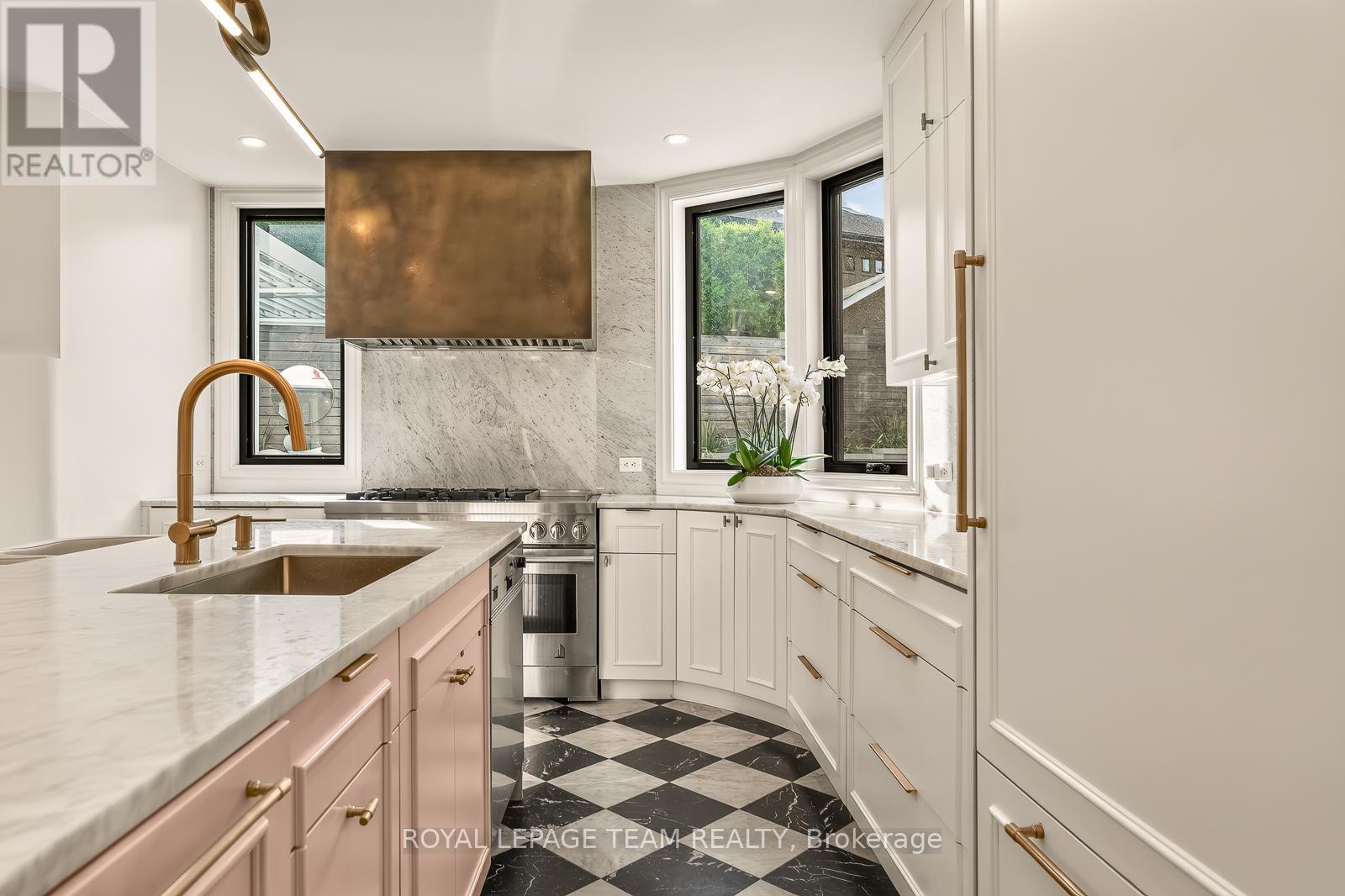 120 RIVERDALE AVENUE - 7