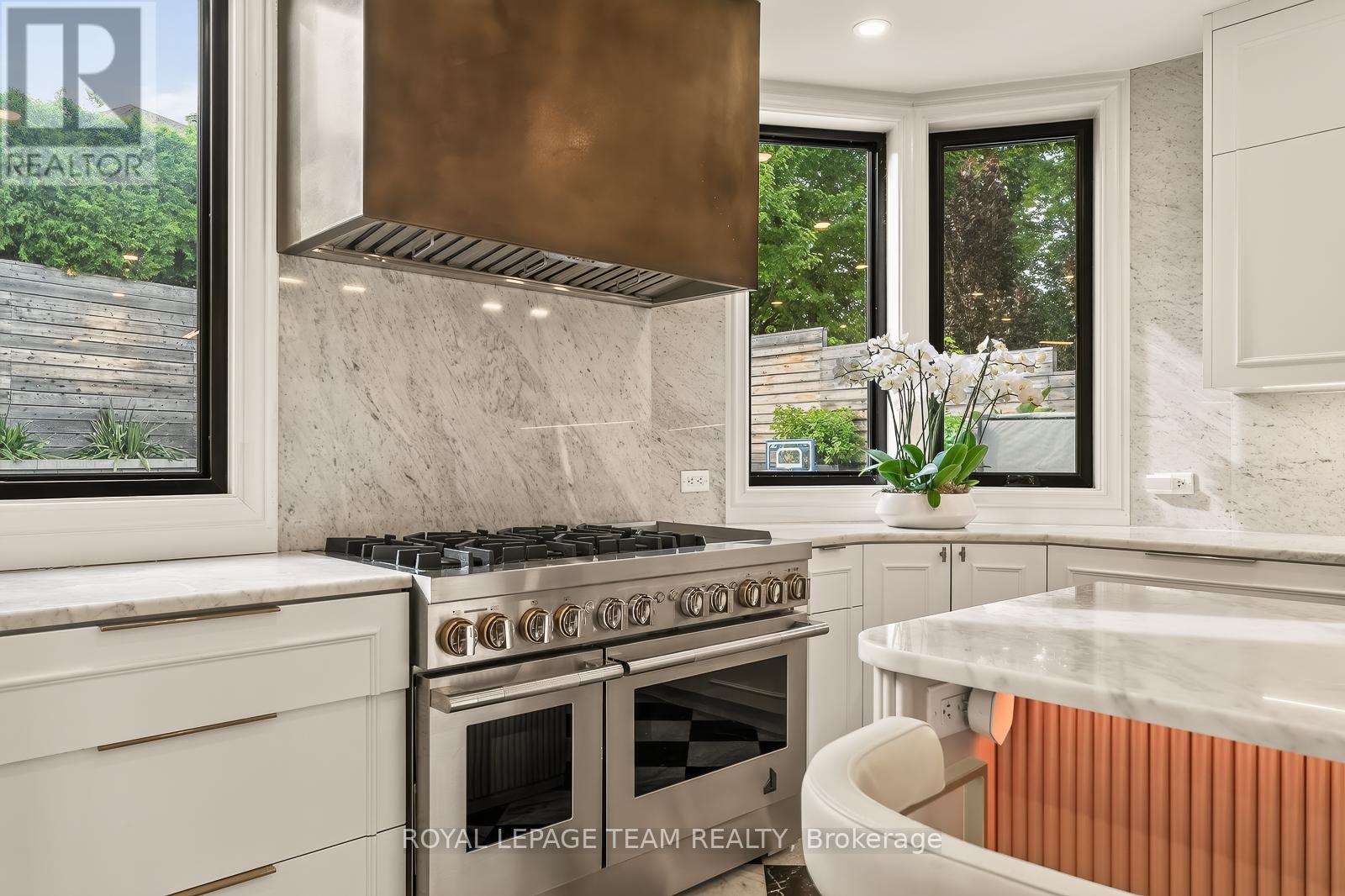 120 RIVERDALE AVENUE - 8