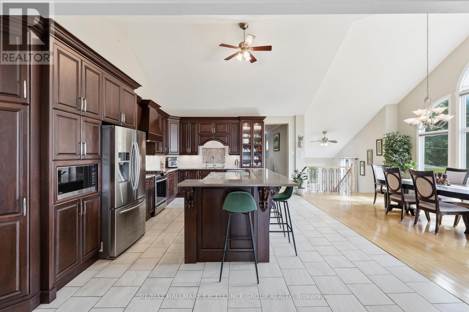 2985 LEO LANE - 12